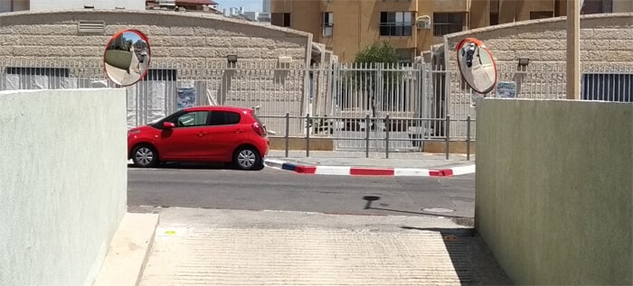 מראות פנורמיות ביציאה מחניון